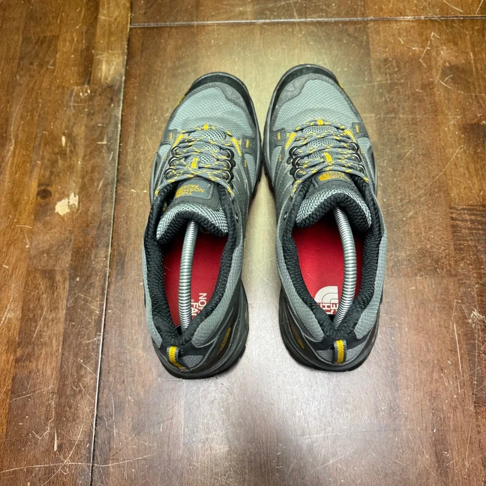 The North Face Hedgehog Fastpack Mens 9 Grey Yellow Hiking Shoes NF00CDF8